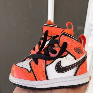 Infant Nike Air Jordan 1 Mid SE Turf Orange (no box) size 3